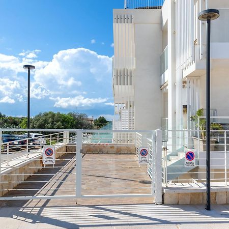 Exclusive Deluxe Apt Up To 6 People & Heated Tub Polignano a Mare Exterior photo