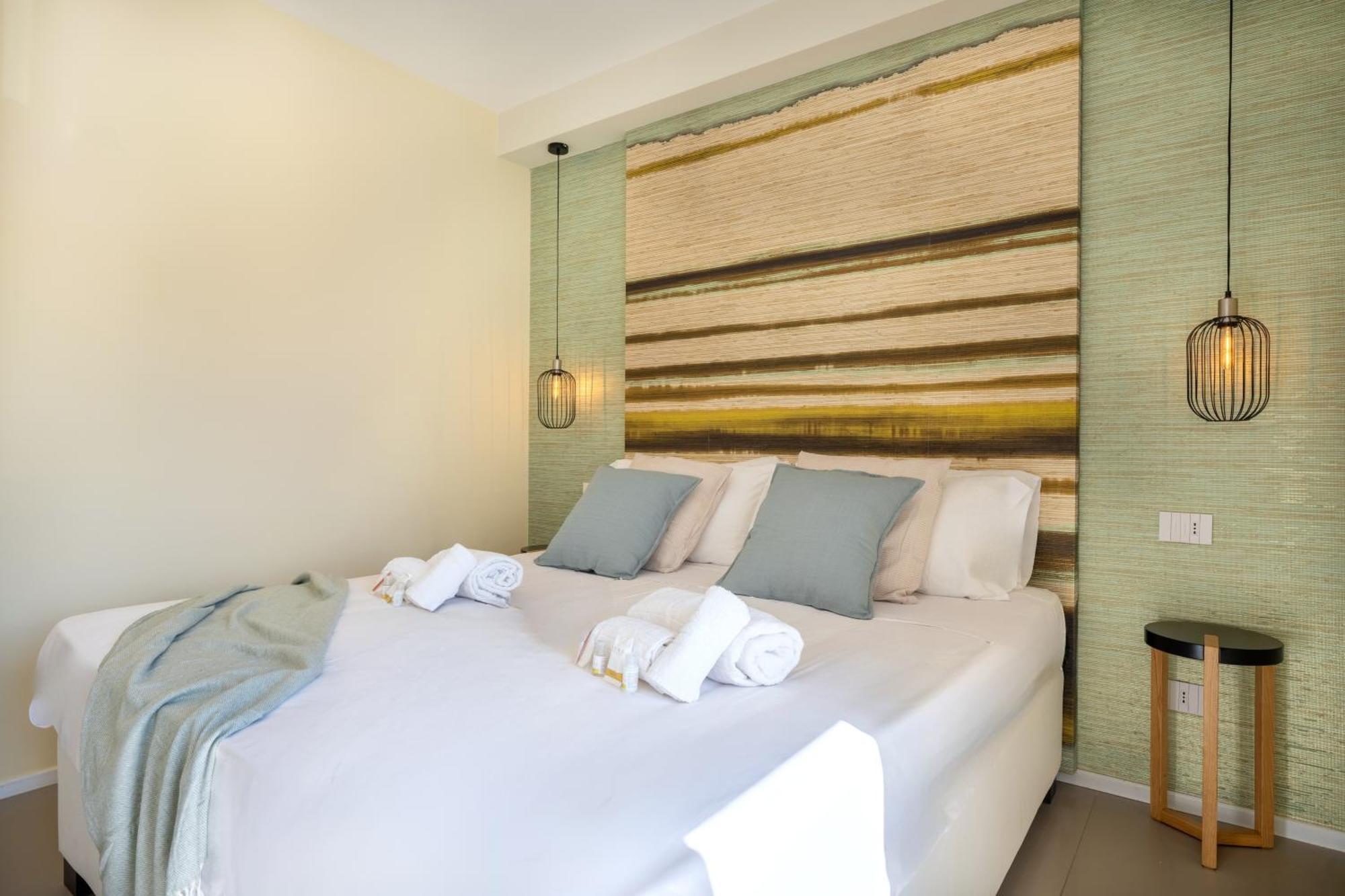 Exclusive Deluxe Apt Up To 6 People & Heated Tub Polignano a Mare Exterior photo